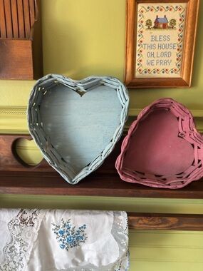 Rustic Heart-Shaped Woven Tray - Blue and Pink